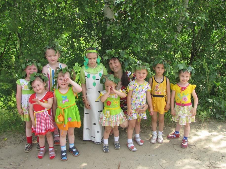 Праздник «Троицкие забавы» в дошкольной группе  реабилитационного центра «Ясная Поляна»